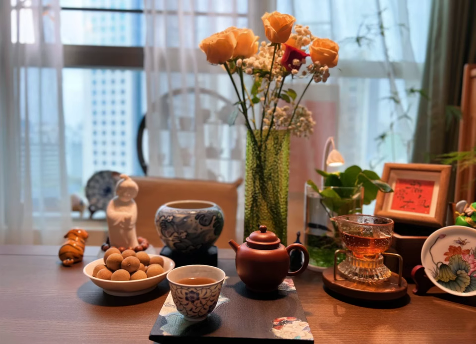 Xinyihao ancient tree tea, Iceland's ten-year ripe Pu'er tea cake, old ripe tea, aged Banzhang Pu'er tea, ripe tea leaves